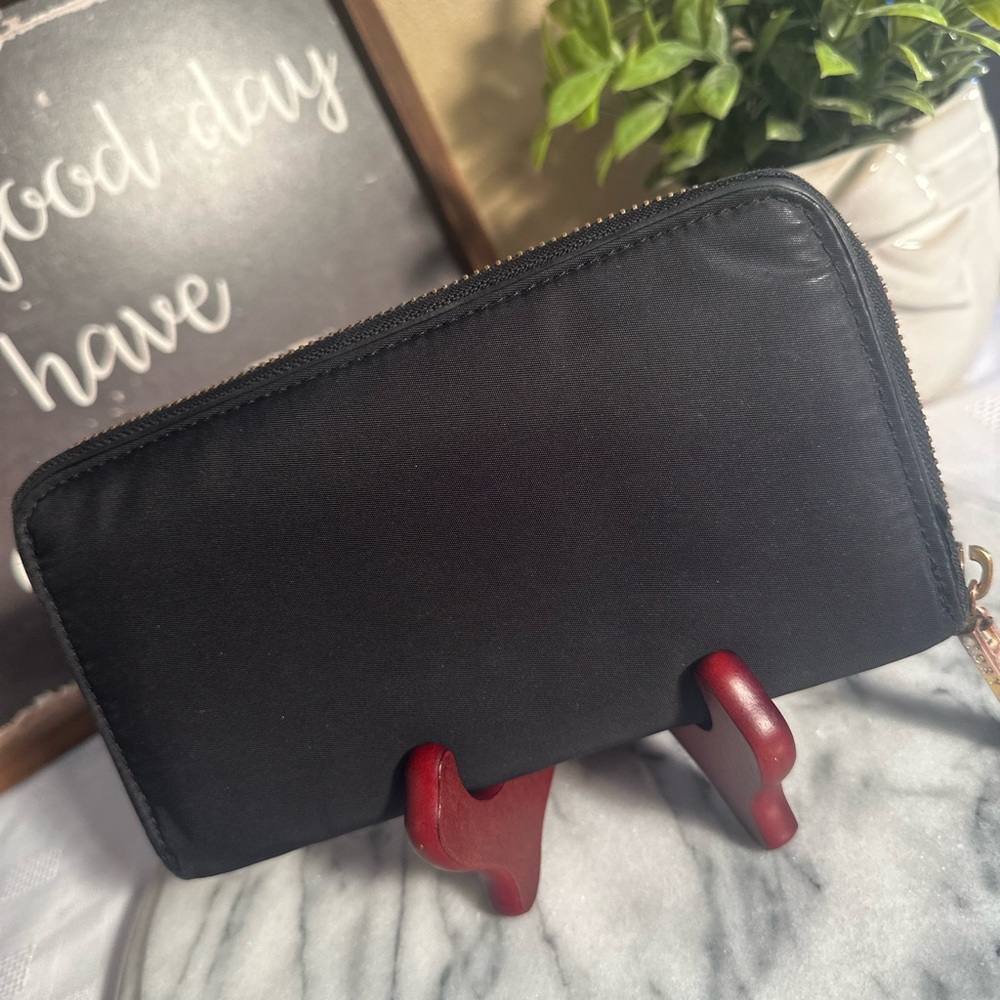 Tory Burch Black Zip around Wallet Nylon and all leather interior gold hardware - Picture 3 of 14